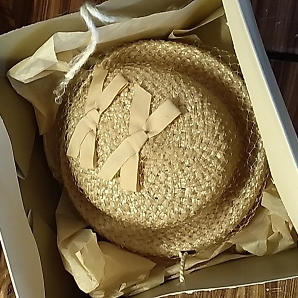 Vintage estate ladies straw hat - Picture 7 of 9
